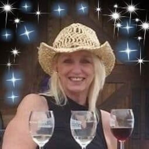 Meet your Posher, Rhonda - Picture 1 of 1